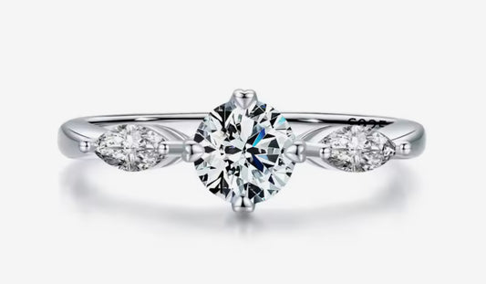 Anillo de Plata 925 con Zirconia