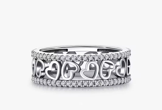 Argolla de Plata 925 con Zirconias, modelo Corazón