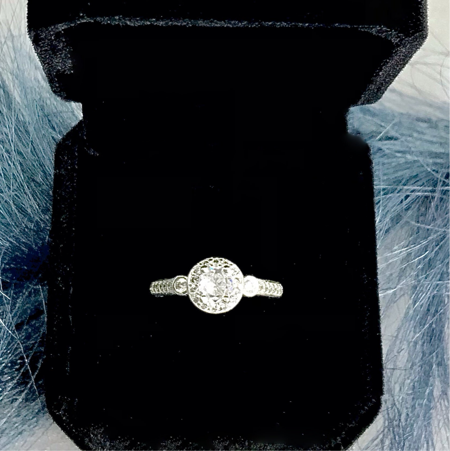 Anillo de Plata 925 con Zirconias