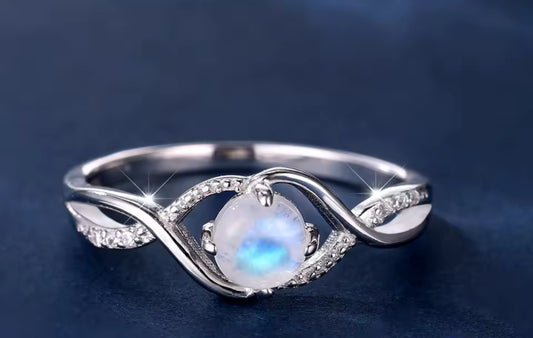 Anillo de Plata 925 con Piedra Luna y Zirconias