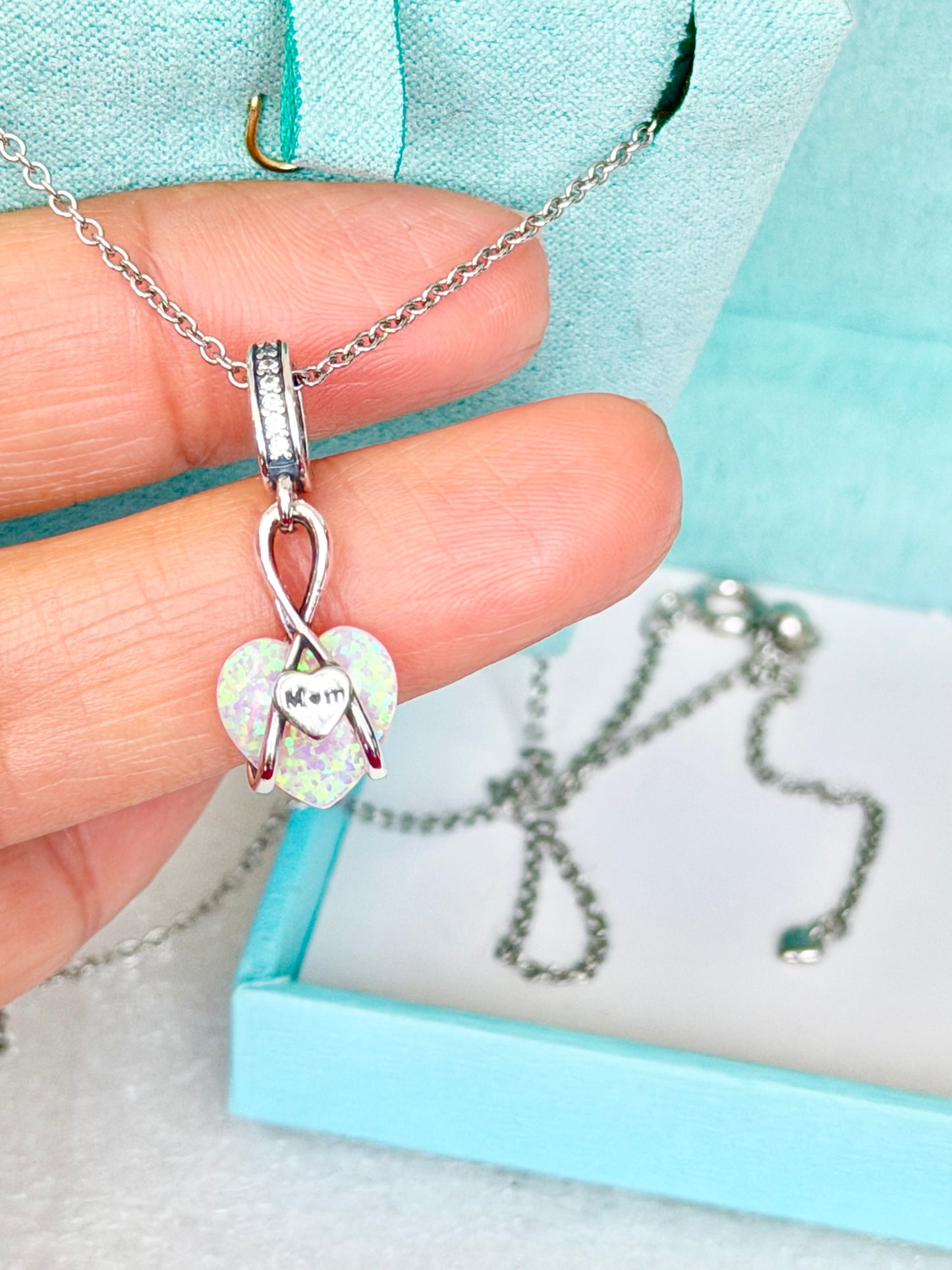 Dije con Cadena en Plata 925 y Ópalo Sintético y Zirconias Modelo Corazón