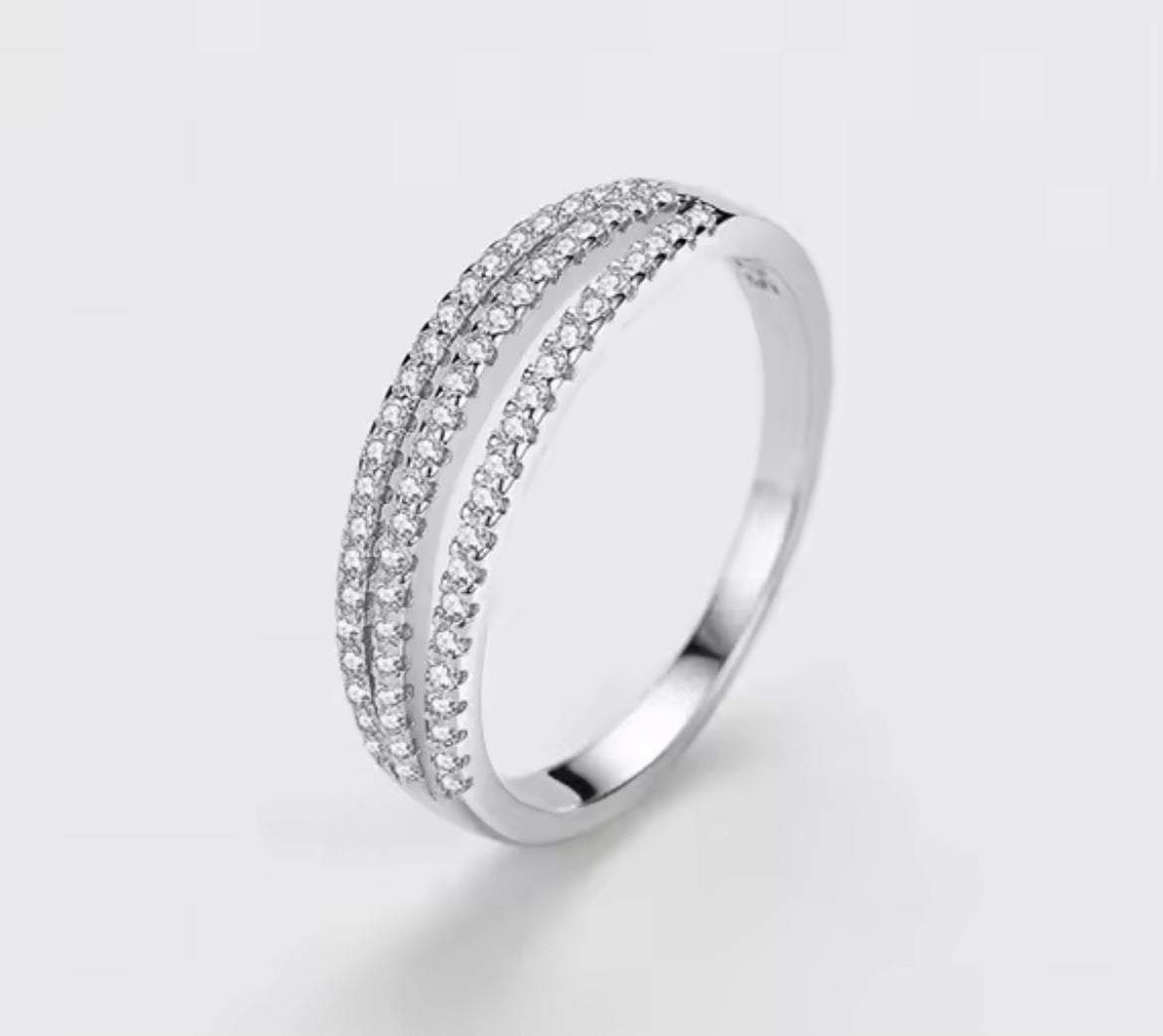 Argolla de Plata 925 con Zirconias