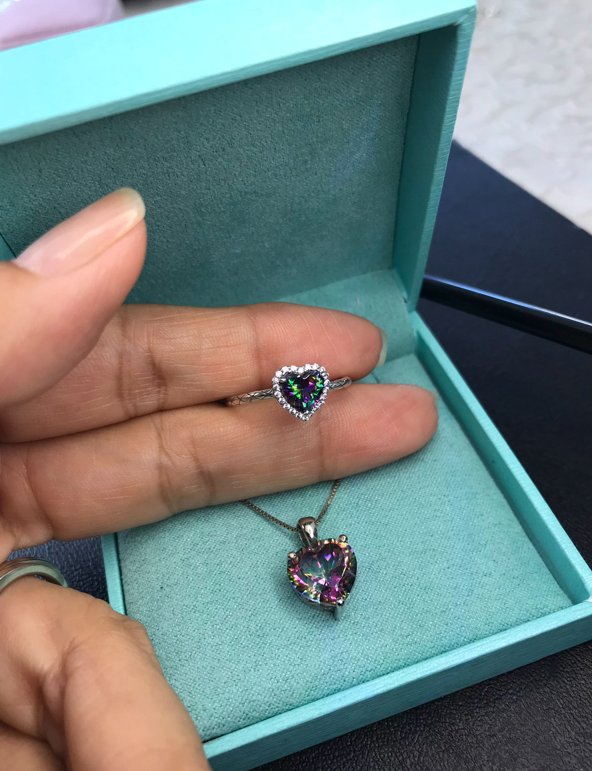 Dije con Cadena de Plata 925 y Topacio Místico modelo Corazón