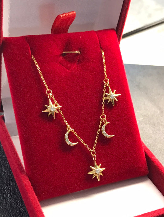 Gargantilla de Plata 925 bañada en Oro de 14k, modelo Luna y Estrellas