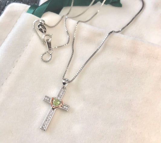 Dije de Cruz con Cadena de Plata con Zirconias