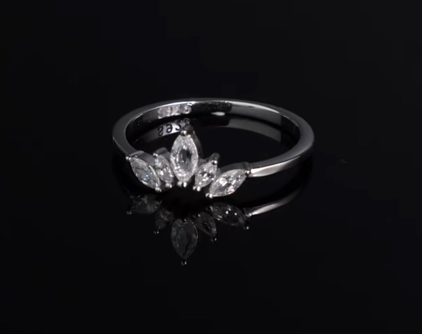 Anillo de Plata 925 con Zirconias