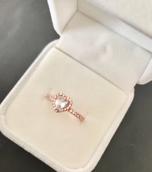 Anillo de Plata 925 con Baño de Oro Rosa, modelo Corazón