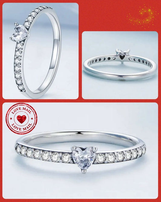 Anillo de Plata 925 con Zirconias modelo Corazón Minimalista
