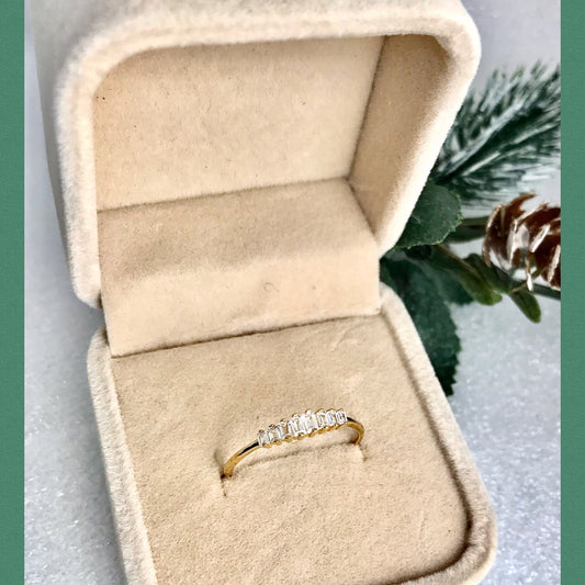 Anillo de Plata 925 bañada con Oro 14k, y ZirconiasLa