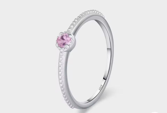 Anillo de Plata 925 con Zirconia Rosa modelo Minimalista