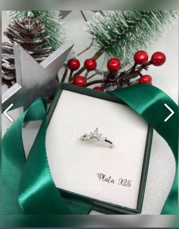 Anillo de Plata 925 con Zirconias