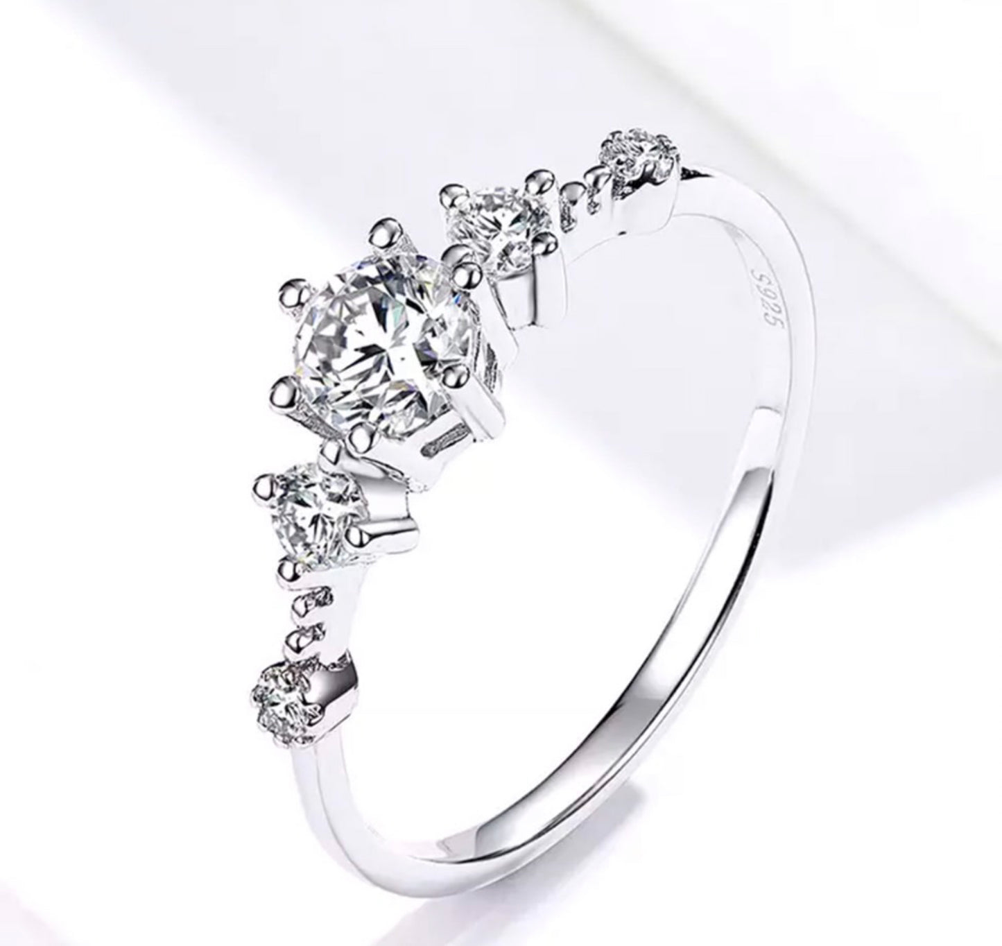 Anillo de Plata 925 con Zirconias