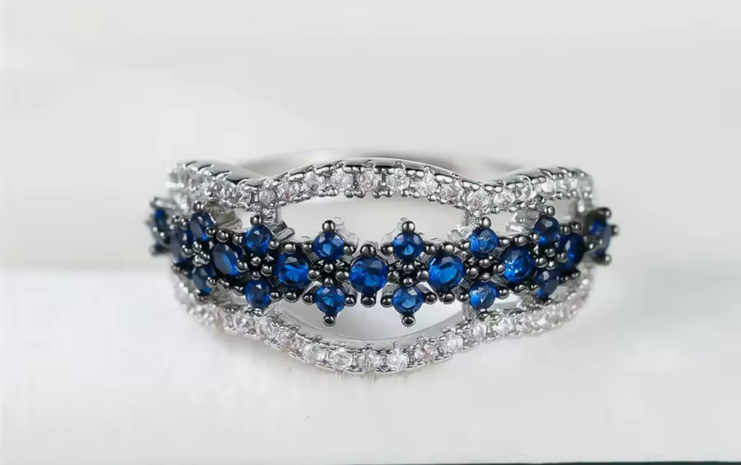 Anillo de Plata 925 con Zafiros y Zirconias