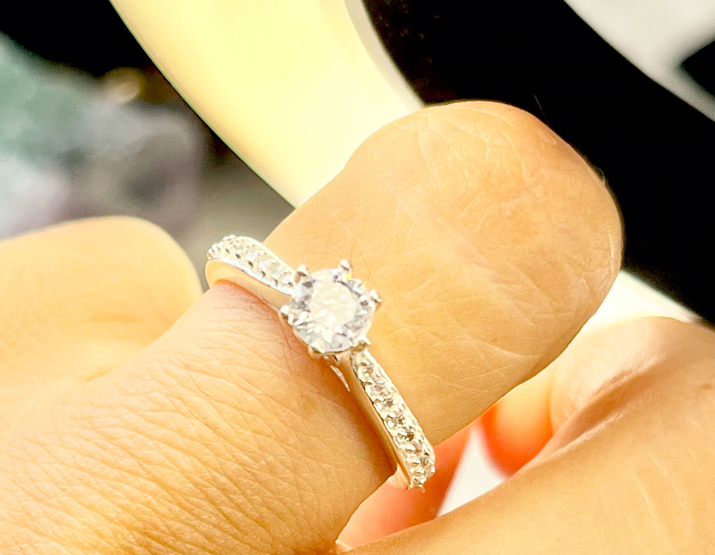 Anillo de Plata 925 con Zirconias