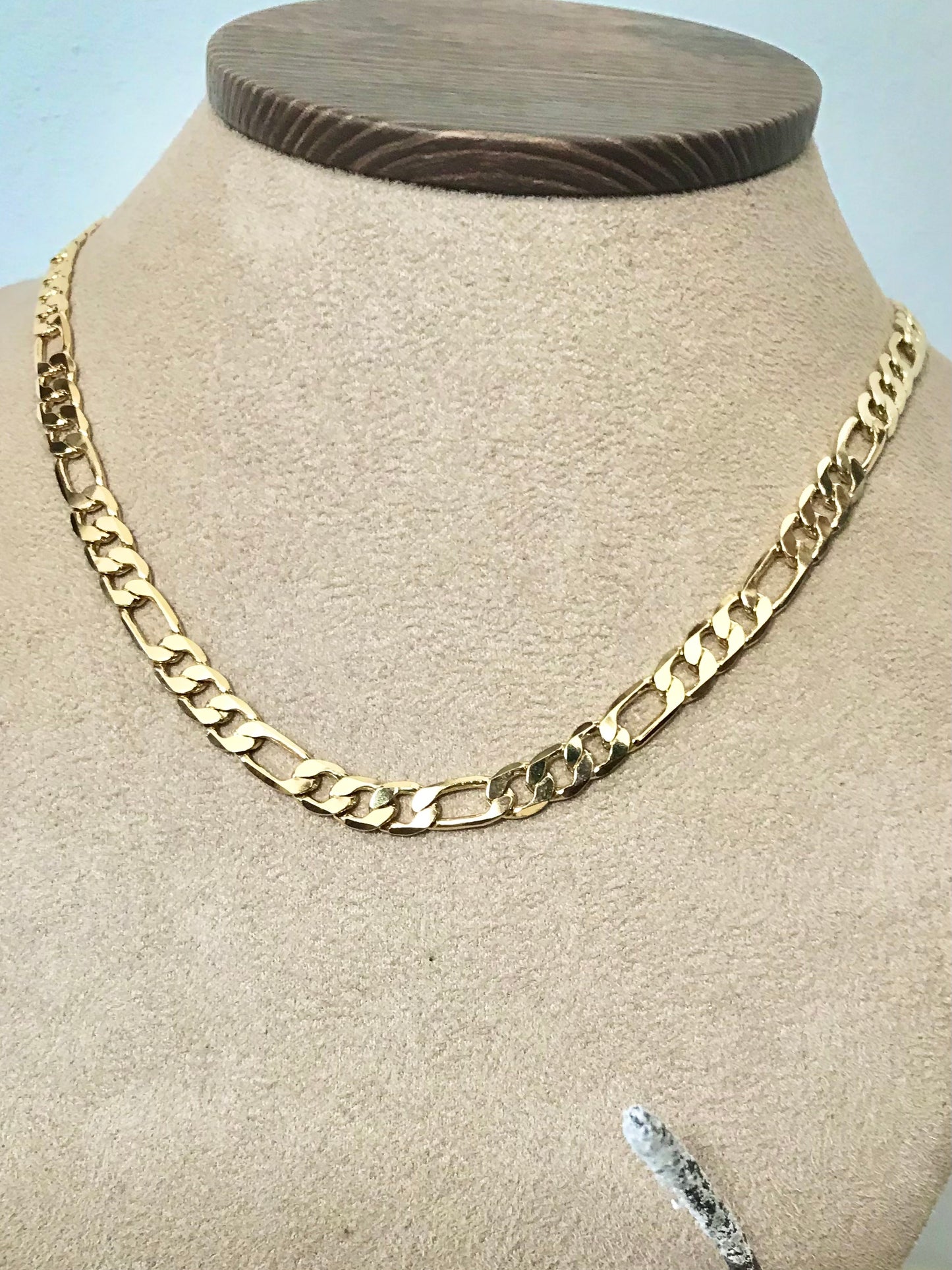 Cadena en Chapa de Oro estilo Cartier 3x1 medida 50 cm