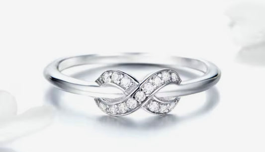 Anillo de Plata 925 con Zirconias