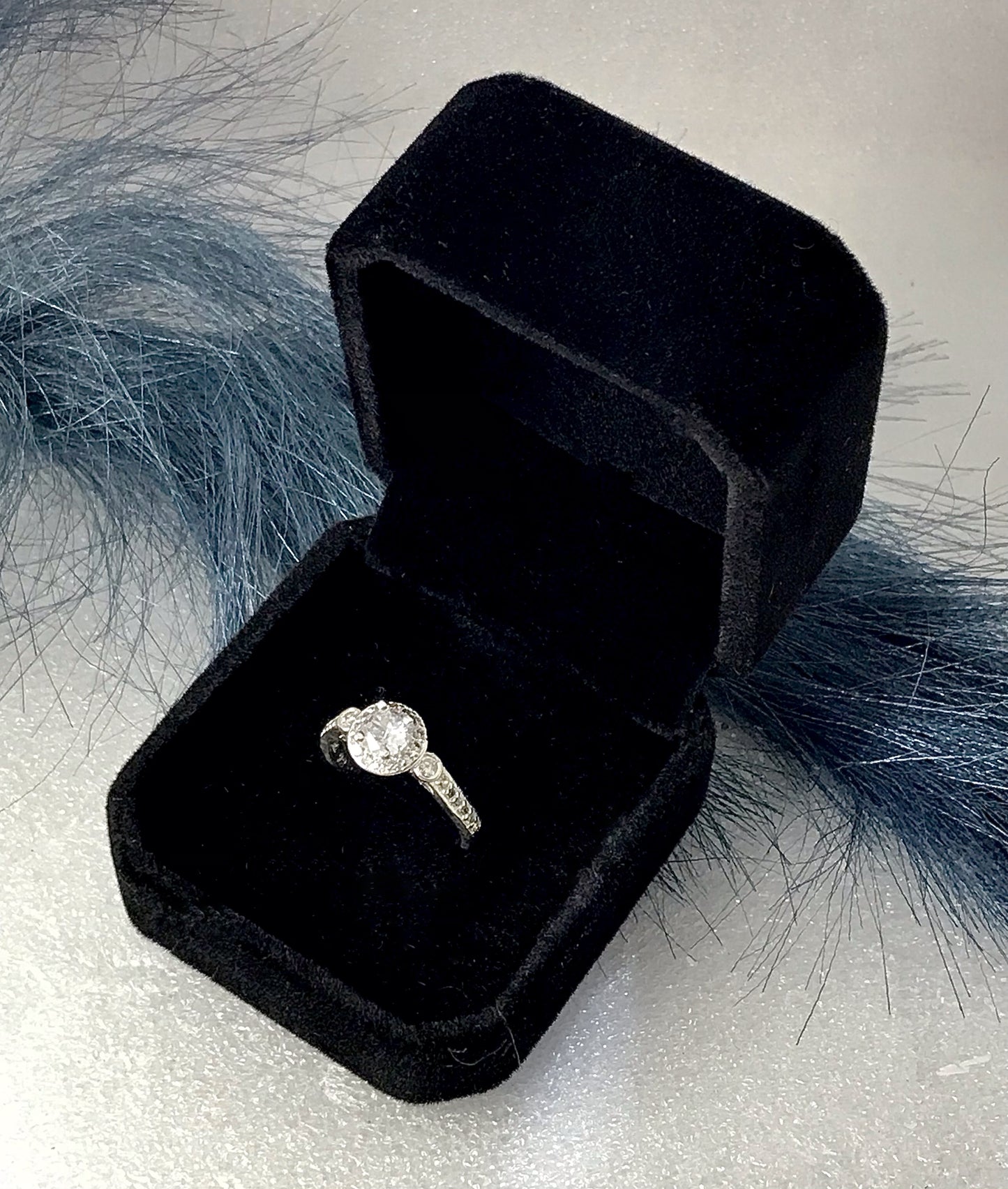 Anillo de Plata 925 con Zirconias