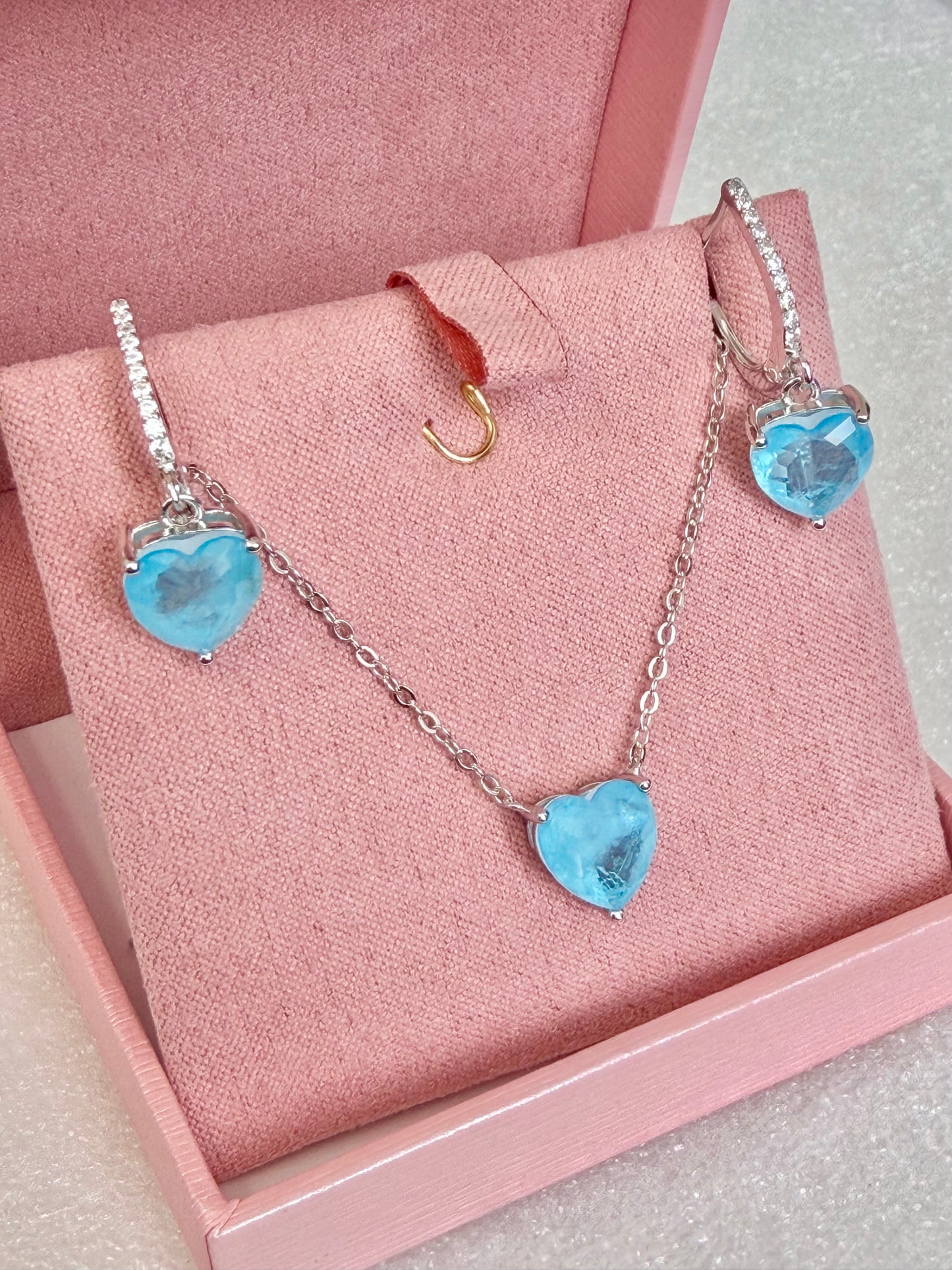Juego de Collar y Aretes con Paraiba Turmalina y Zirconias, en Plata 925