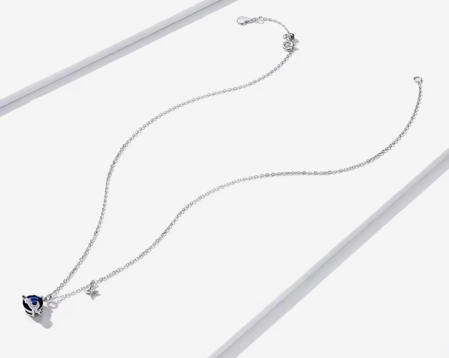 Cadena de Plata 925 con Dije, y Zirconias