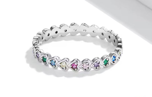 Churumbela Minimalista de Plata con Zirconias Modelo Corazón
