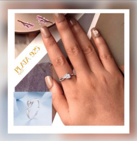 Anillo de Plata 925 con Zirconia modelo Corazón