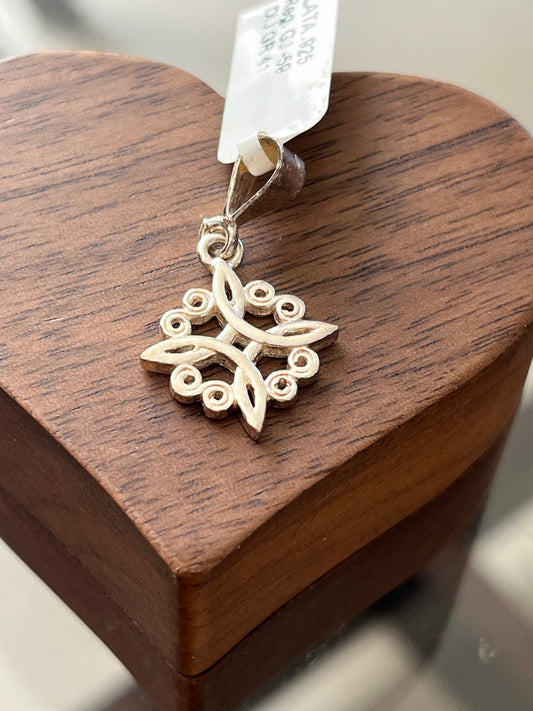 Dije de Plata 925, modelo Nudo de Bruja