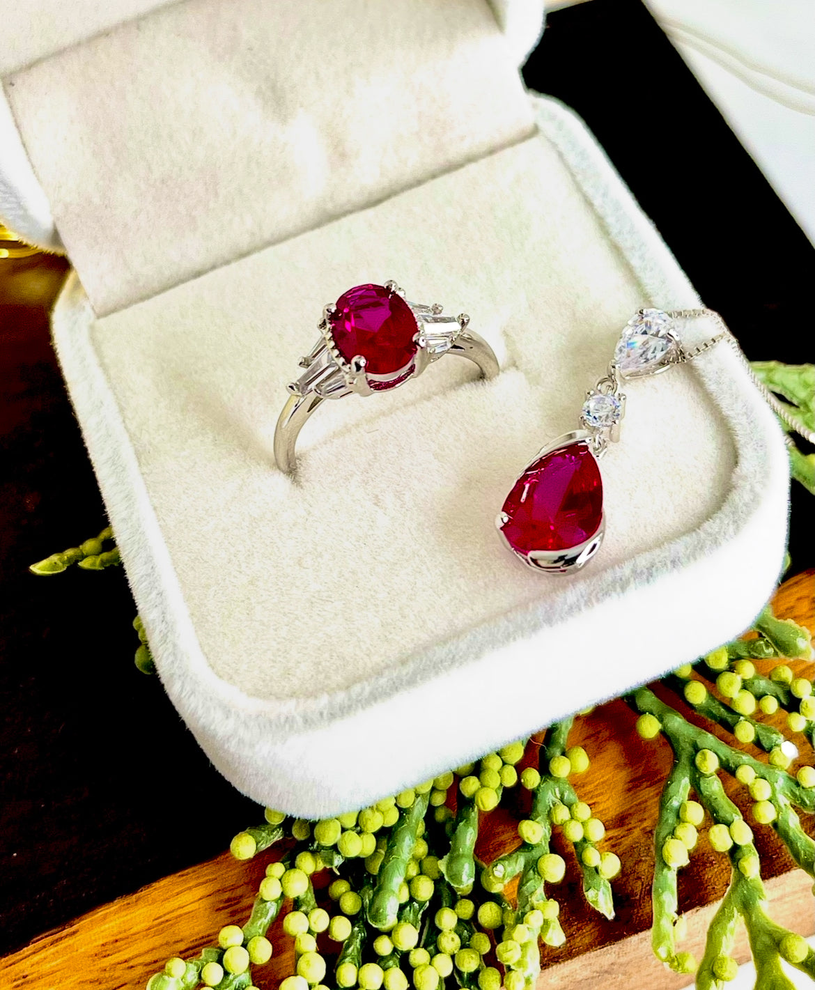 Anillo de Plata 925 con Zirconias