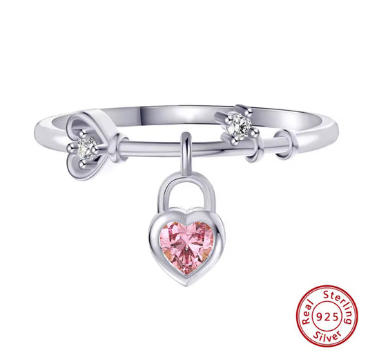 Anillo de Plata 925 con Zirconias modelo Corazón