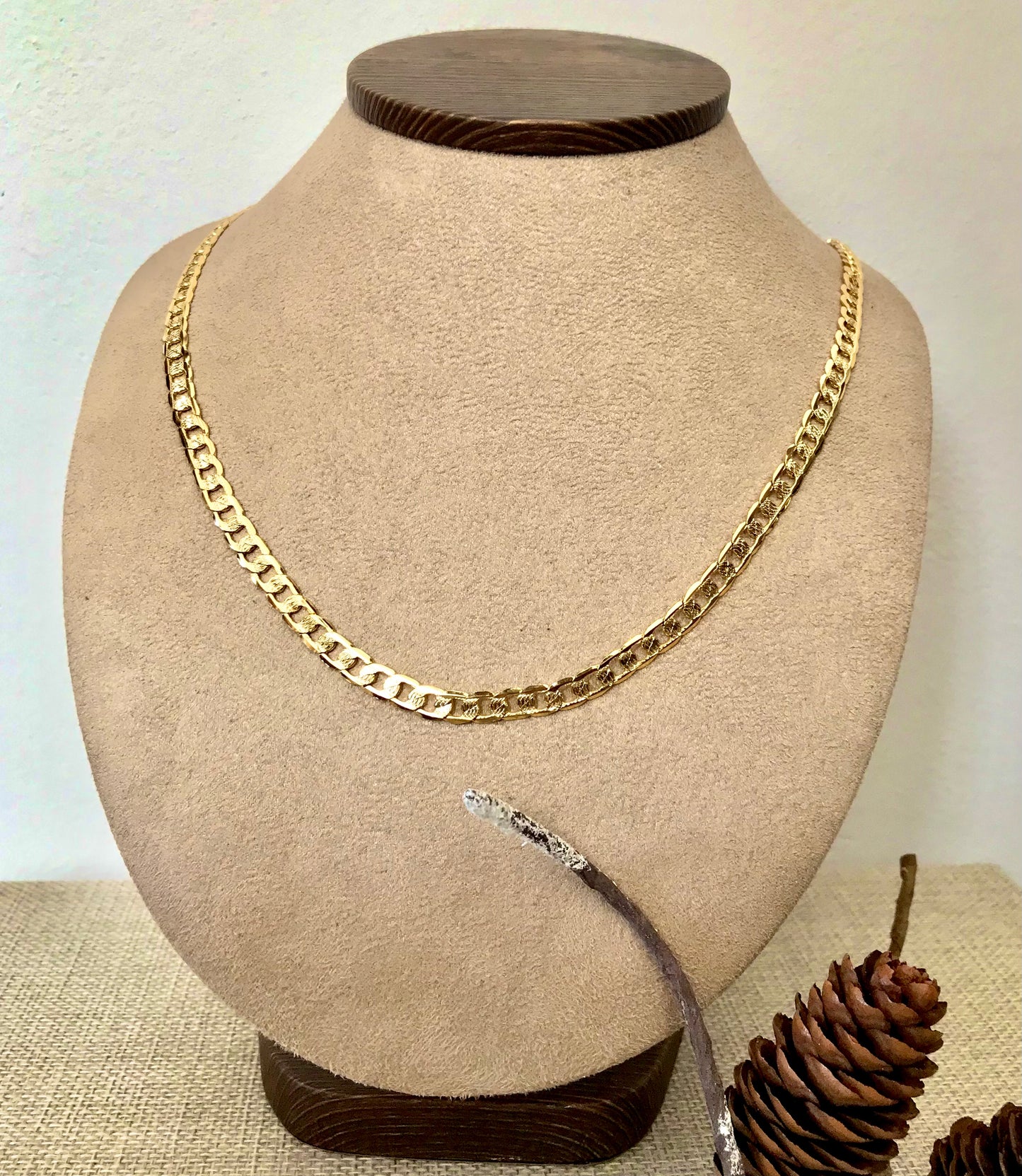 Cadena Estilo Barbada Díamontada en Chapa de Oro 14k, 60 cm