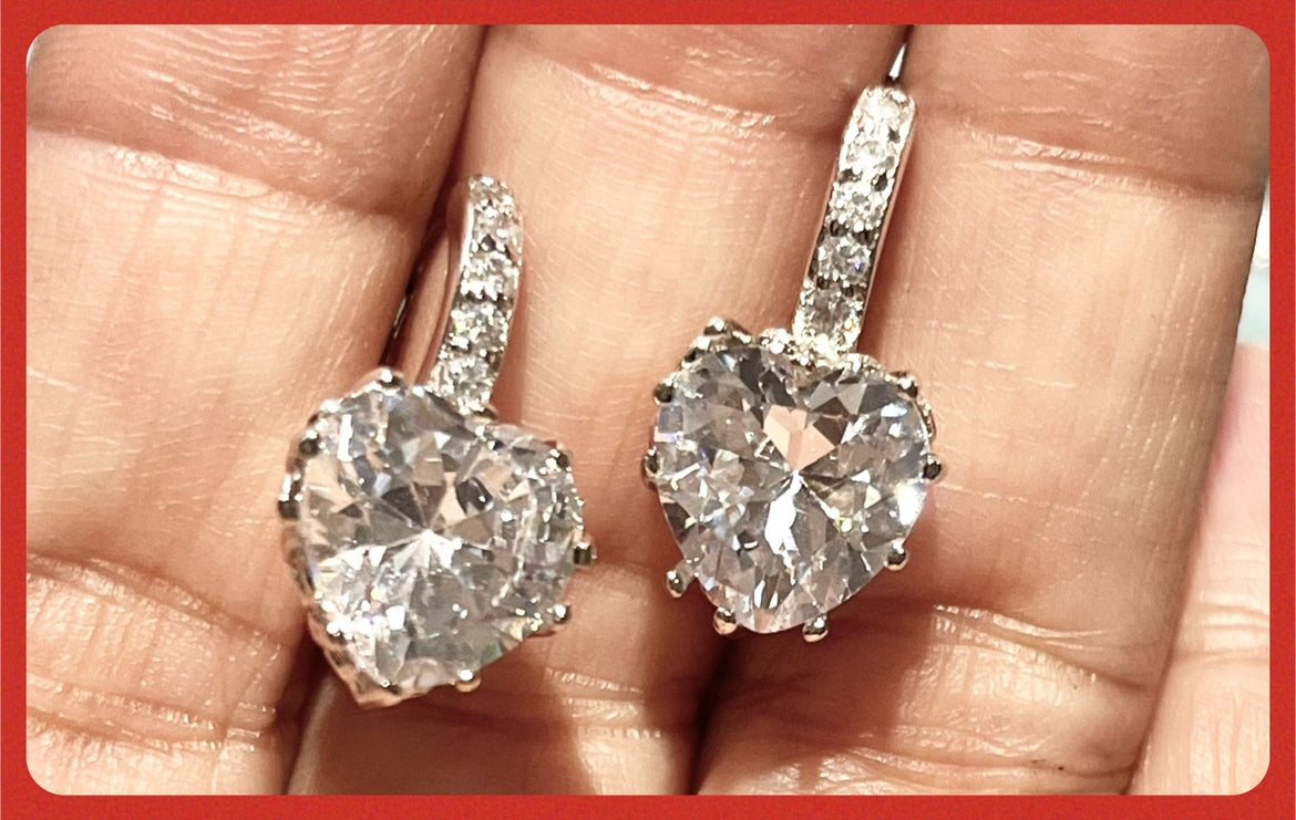 Aretes de Plata 925 con Zirconias modelo Corazón