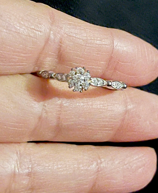 Anillo de Plata 925 con Zirconias