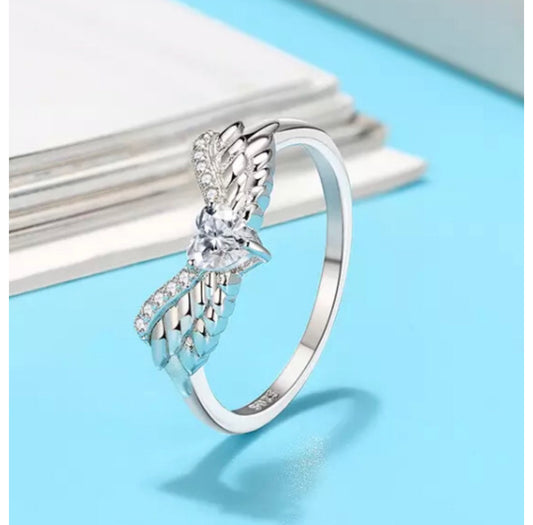 Anillo de Plata 925, con Zirconias, modelo Alas de Ángel
