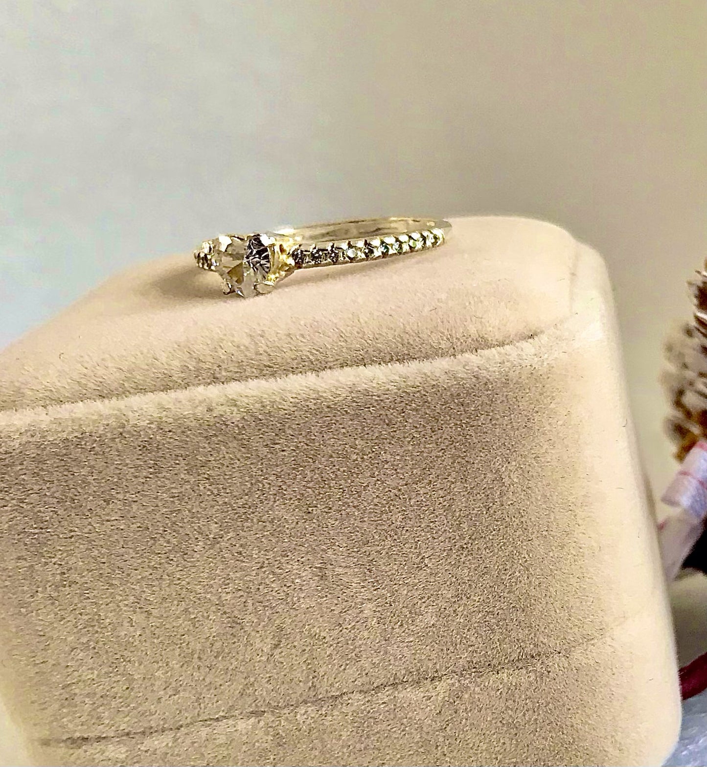 Anillo de Plata 925 con Zirconias modelo Corazón