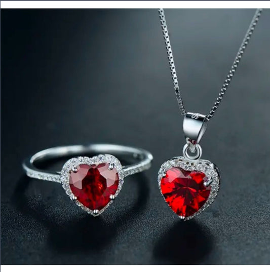 Cadena y Dije de Plata 925, con Zirconias, modelo Corazón