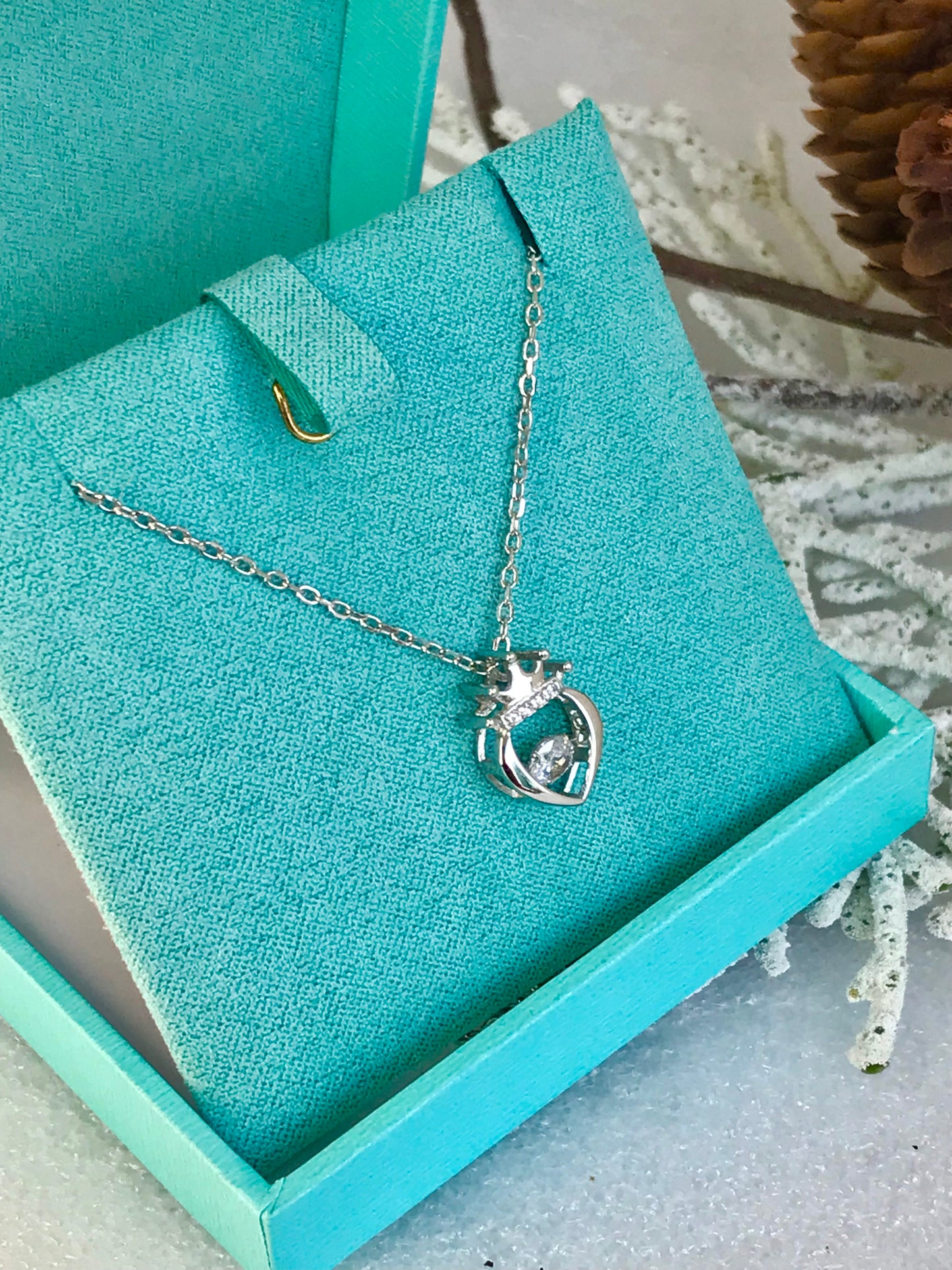 Cadena con Dije de Plata 925 y Zirconias