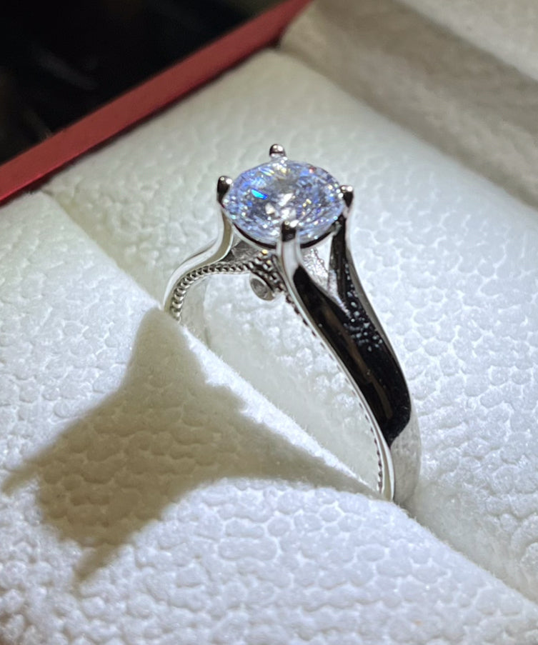 Anillo de Plata 925 con Zirconias