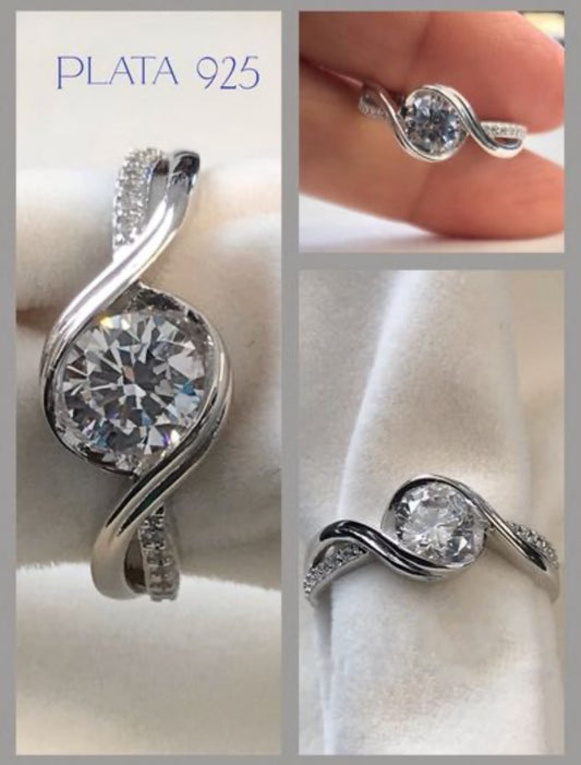 Anillo de Plata 925 con Zirconias