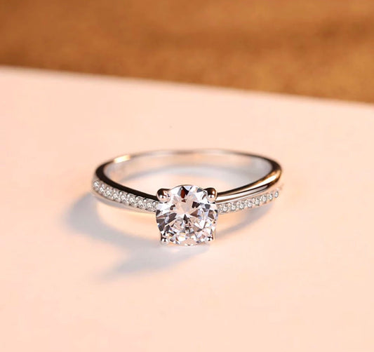 Anillo de Plata 925 con Zirconias