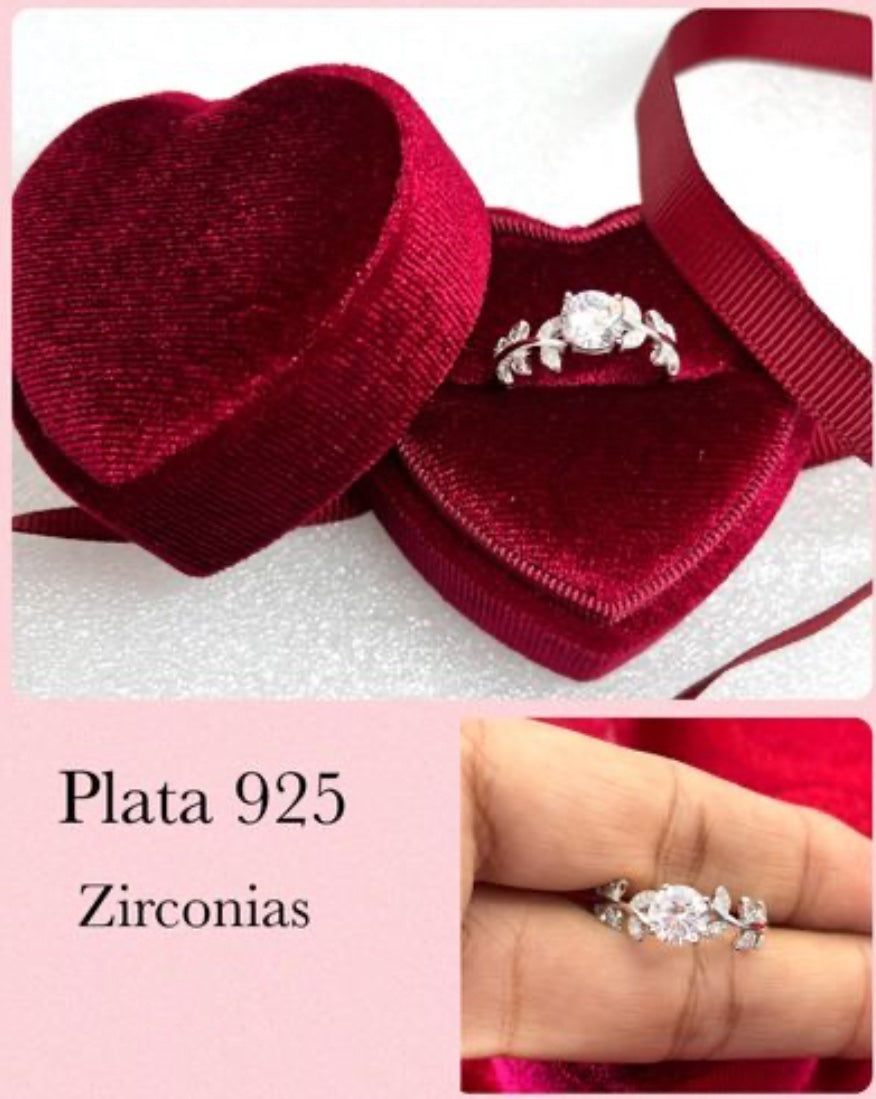 Anillo de Plata 925 con Zirconias
