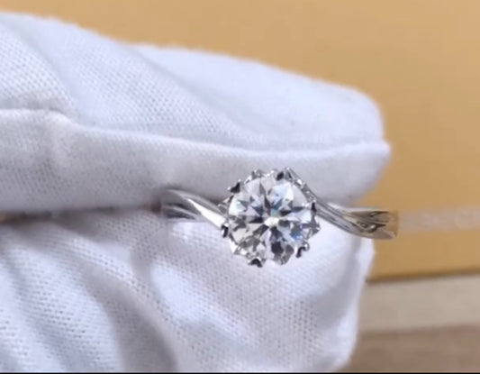 Anillo de Plata 925 con Moissanita