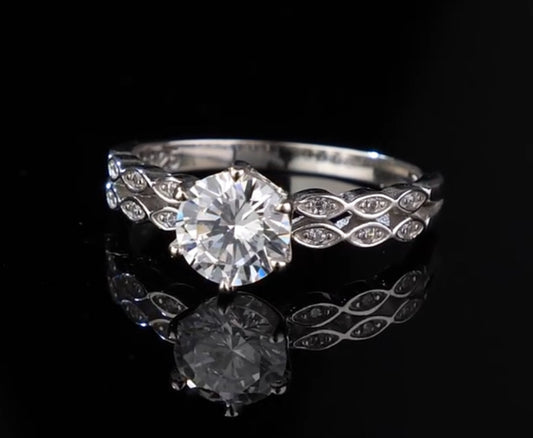 Anillo de Plata 925 con Zirconias