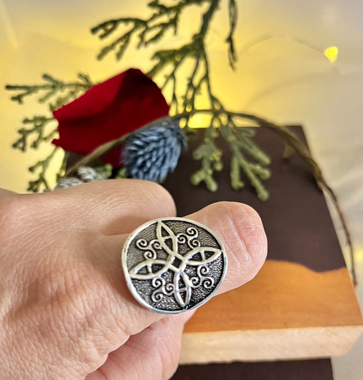 Dije con Cadena de Plata 925 modelo Nudo de Bruja