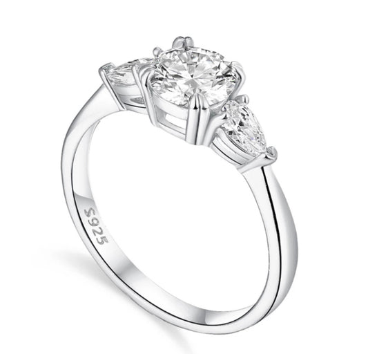 Anillo de Plata 925 con Zirconias